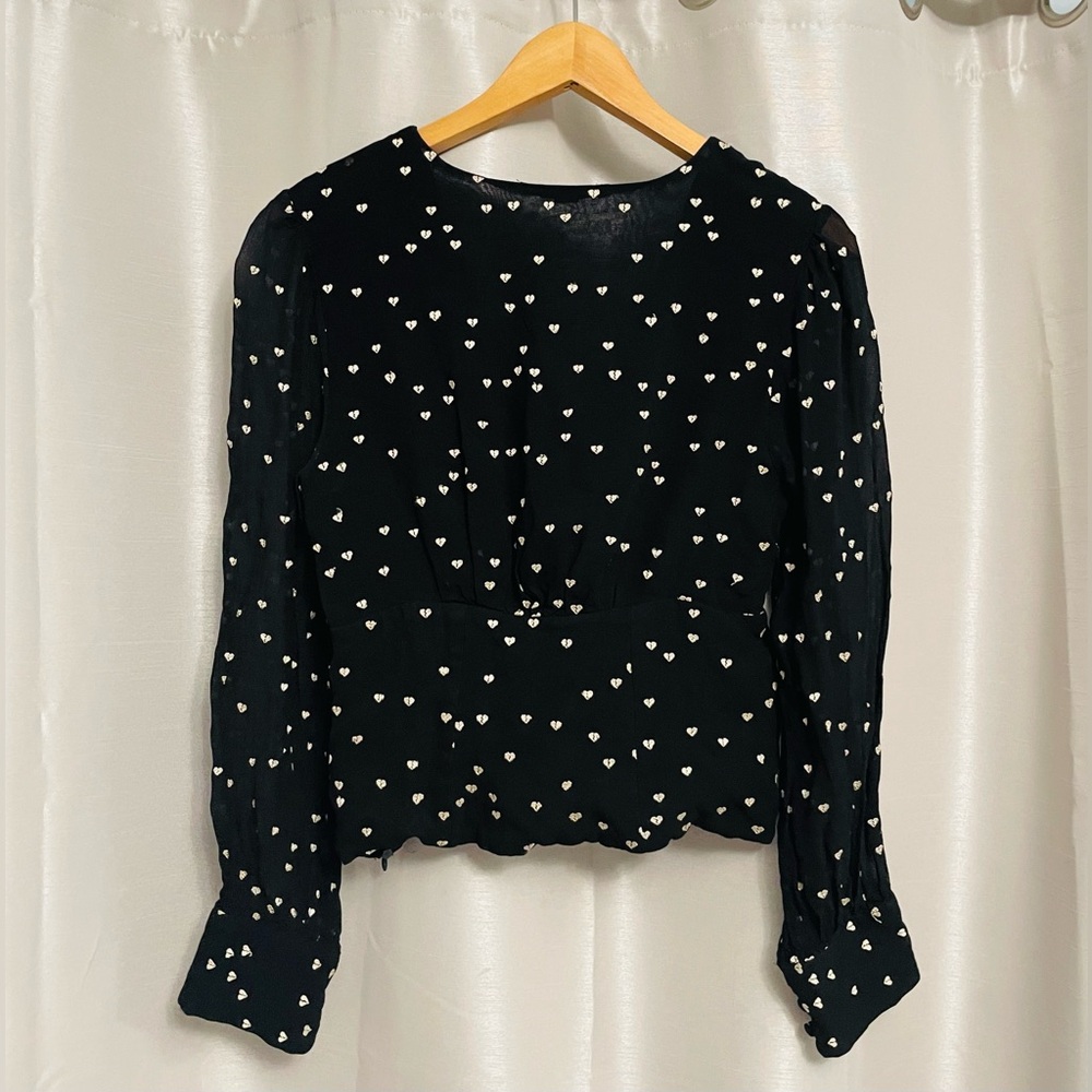 Amalie Hearts Top – Romantic & Modern Elegance - Picture 5 of 8